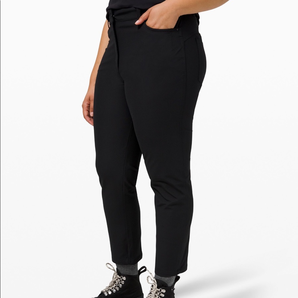 Lululemon city sleek 5 pocket pant 7/8 black size 10